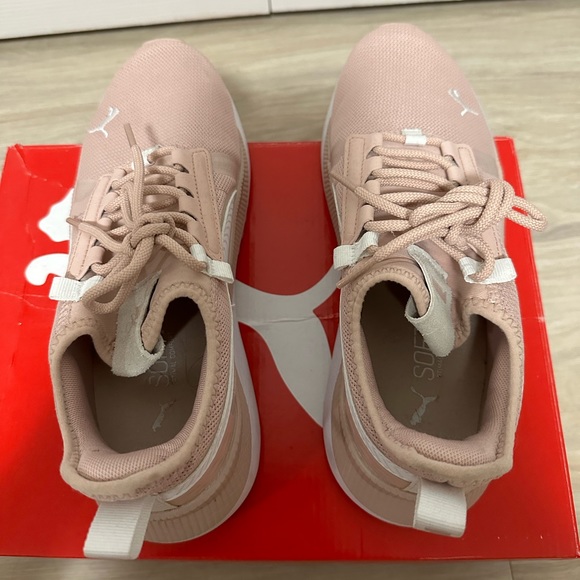 Puma sneakers - Picture 4 of 5